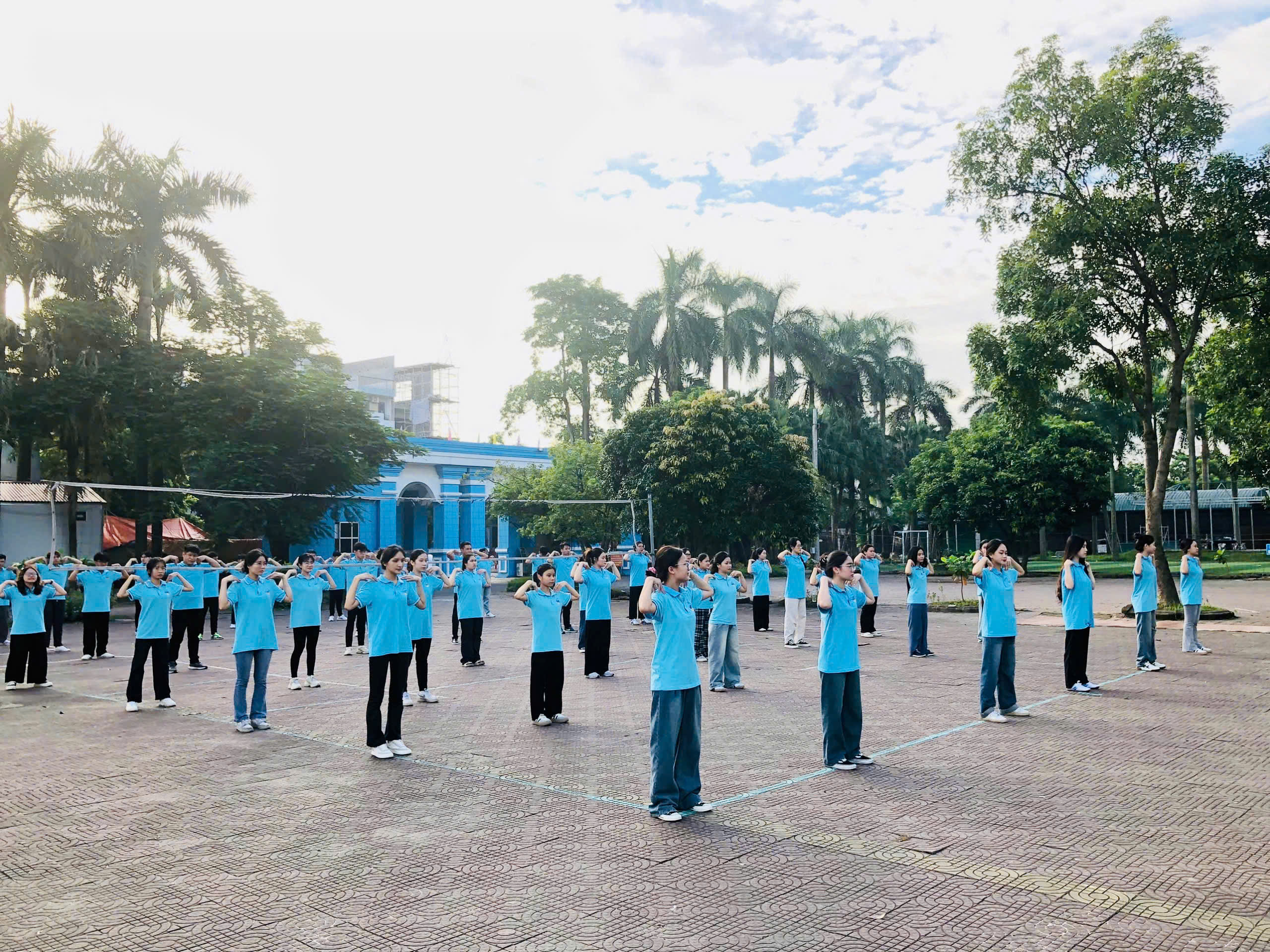 Đào tạo ngôn ngữ chuyên sâu